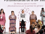 De izq. A der.: El presidente del Senado, Gerardo Fernández Noroña; la senadora Cynthia López; la jefa de Gobierno capitalina, Clara Brugada; la Presidenta Claudia Sheinbaum; la titular de Segob, Rosa Icela Rodríguez y Tulia Ackson, presidenta de la UIP, ayer.