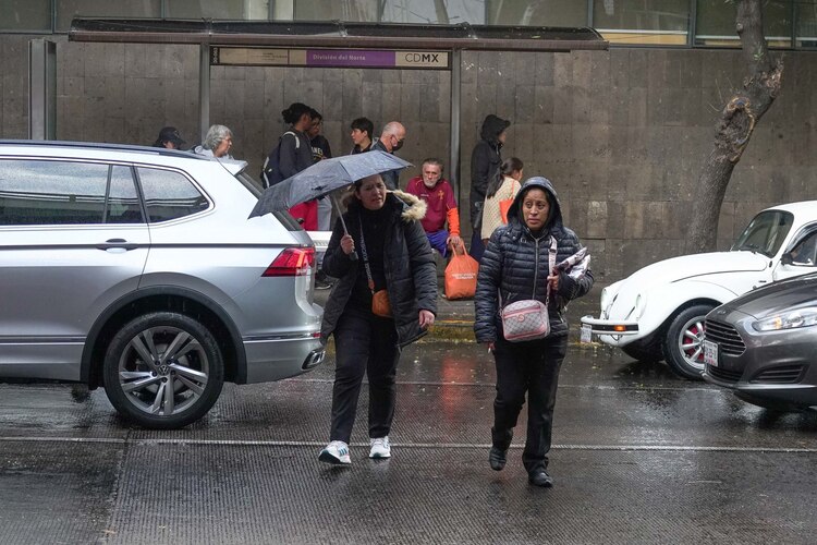No guardes el paraguas, pues se pronostican lluvias para este 26 de enero en México.