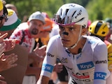 Isaac del Toro durante el Tour de France.