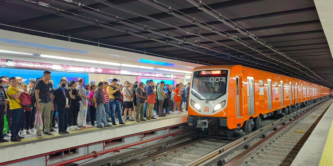 En la imagen, un tren de la Línea 1 del Metro de la Ciudad de México.