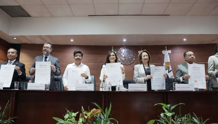 La ceremonia contó con la participación institucional del ministro presidente de la Suprema Corte de Justicia de la Nación (SCJN), Hugo Aguilar Ortiz.