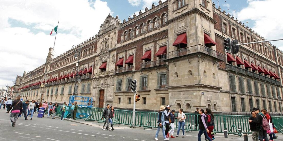 Palacio Nacional en la Ciudad de México, donde se concretará la reunión.