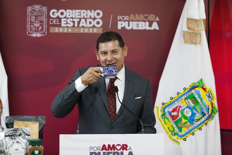 Puebla lidera la productividad cafetalera nacional