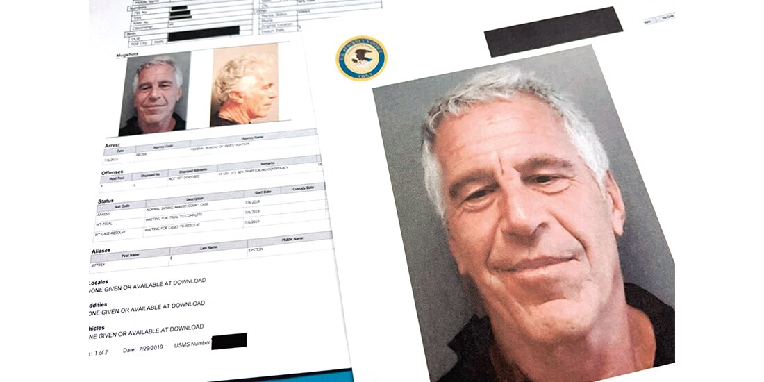 Documentos incluidos en la publicación de los archivos de Jeffrey Epstein por parte del Departamento de Justicia de EU, fotografiados el 2 de enero.