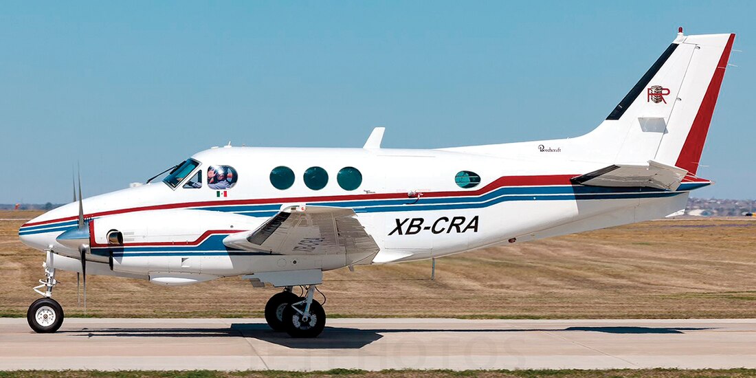 La avioneta es un King Air modelo E90.