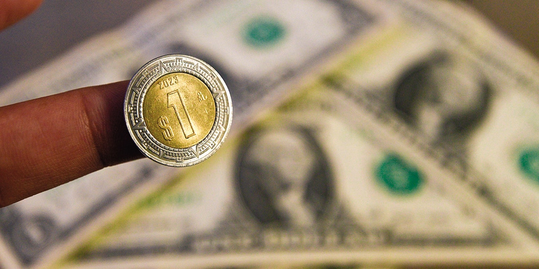 El 5 de junio de 2024, el peso alcanzó una cotización mínima de 17.4840 por dólar, para cerrar en 17.4930.