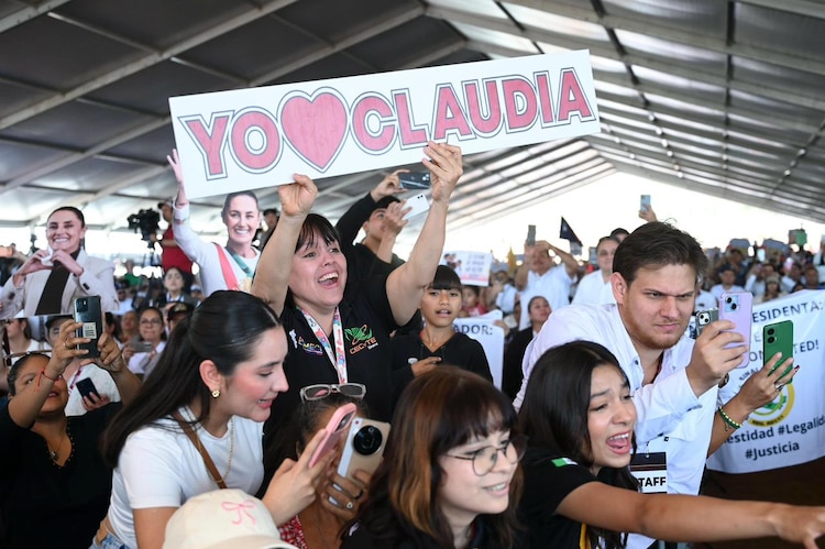Alrededor de 30 mil culichis asistieron al evento de la Presidenta Claudia Sheinbaum.