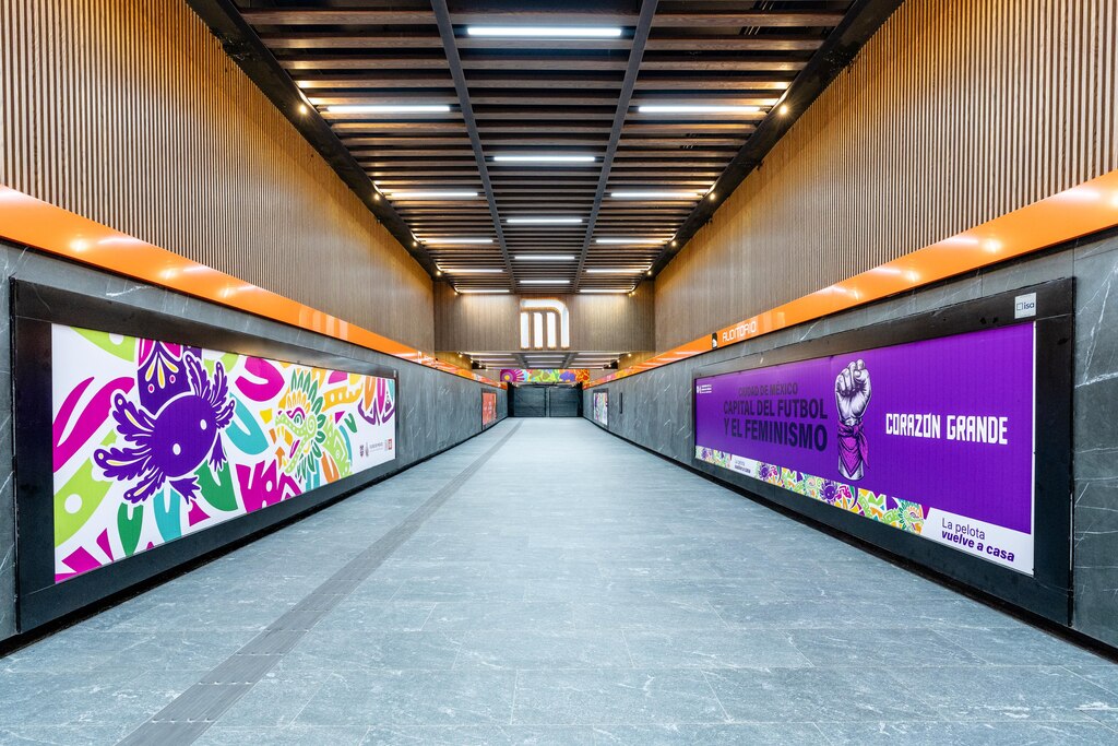 Así luce la renovada estación Auditorio de Línea 7 del Metro de CDMX.