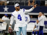 Dak Prescott, quarterback de Cowboys, durante un partido de pretemporada de la NFL el mes pasado.