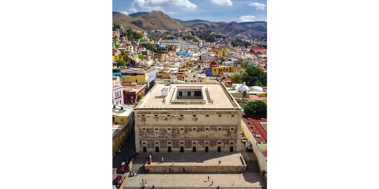 La alhóndiga de Granaditas,
que se construyó durante el Virreinato.