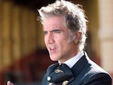 El actor Vince Miranda interpreta a Alejandro Fernández en la serie El Último Rey