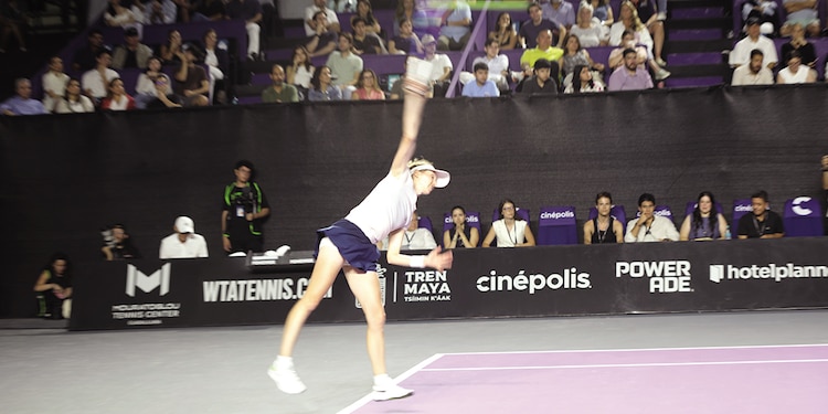 imágenes que marcaron el Mérida WTa 500, ayer.