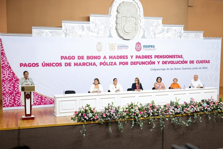 Evelyn Salgado aseveró que su gobierno está cumpliendo con el compromiso de sanear las finanzas del ISSSPEG.