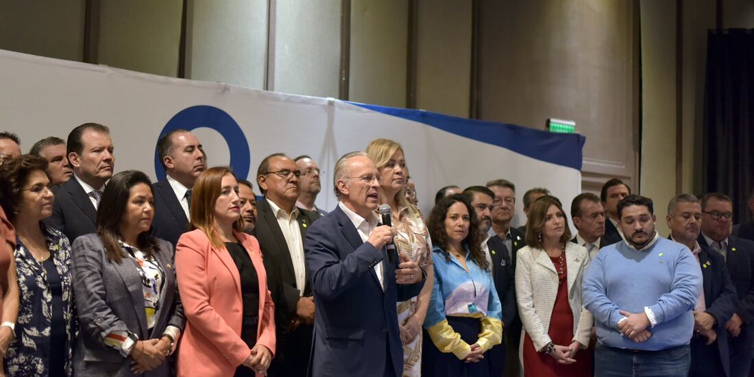 "a sobrerrepresentación aumentaría la desconfianza ciudadana hacia las instituciones", afirma Coparmex.