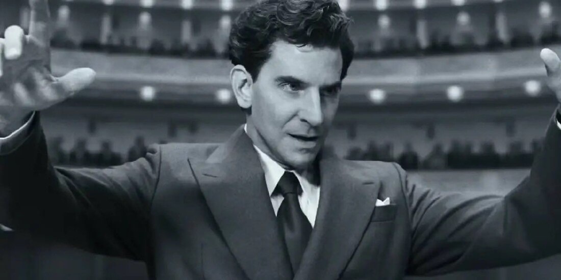 La historia dirigida por Bradley Cooper está basada en el primer director de orquesta estadounidense, Leonard Bernstein