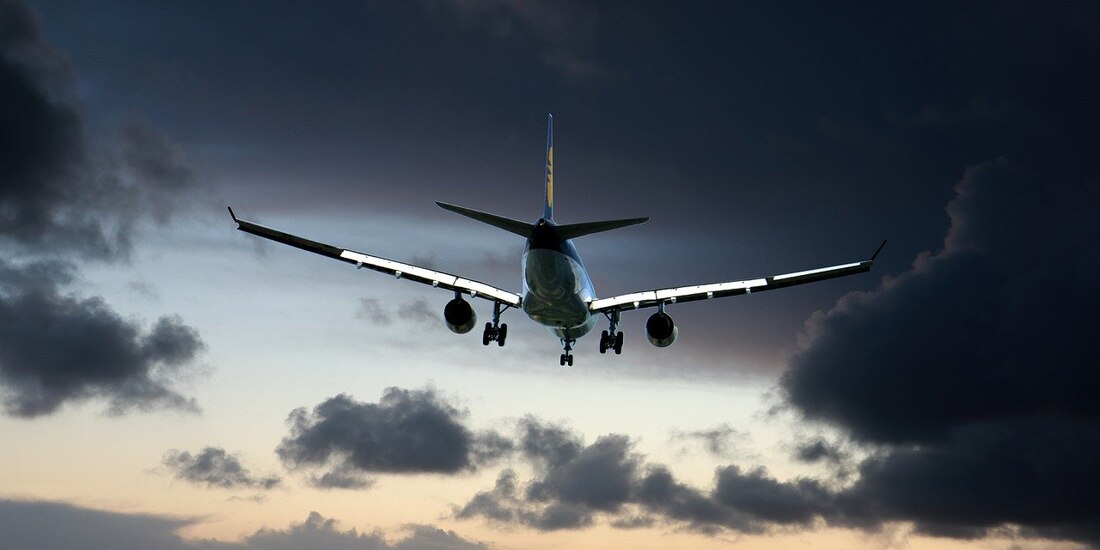 EU alerta a aerolíneas por ‘actividades militares’ en espacio aéreo de México y países de América Latina.