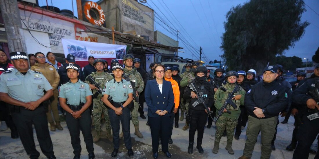 Autoridades en el municipio mexiquense de Ecatepec.