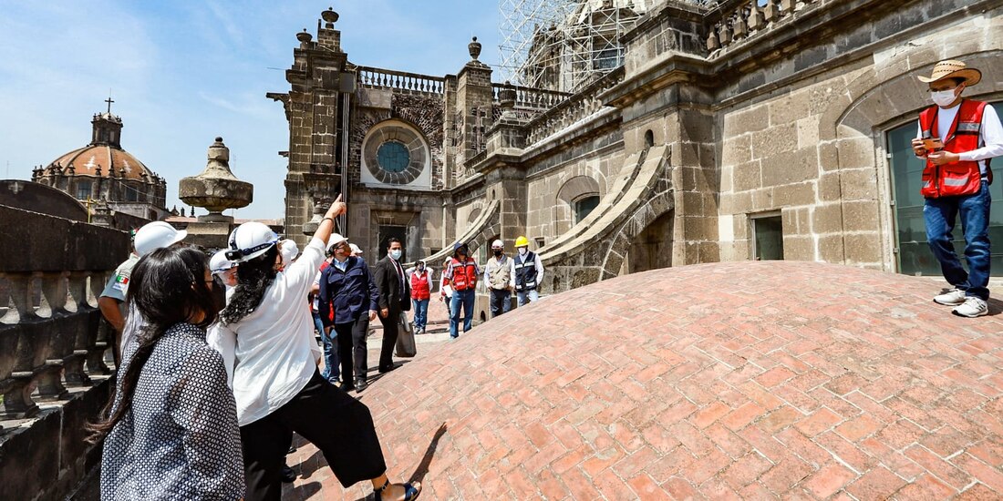 Se rehabilitó la instalación eléctrica de la Catedral Metropolitana.