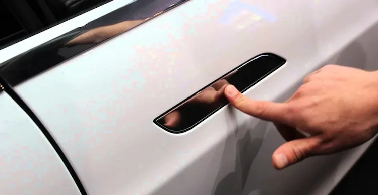 Manijas ocultas en los automóviles