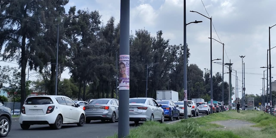 Propaganda alusiva a Irma Pirin Cigarrero, fotografiada el 15 de agosto de 2025 en Iztapalapa.