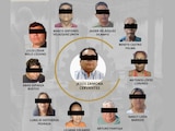 LOS DETENIDOS,
durante el operativo
realizado ayer
en el puerto.