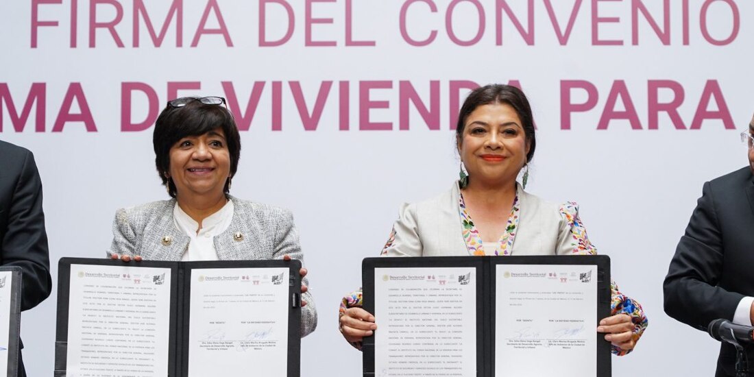 Clara Brugada firma convenio del ‘Programa de Vivienda para el Bienestar’.