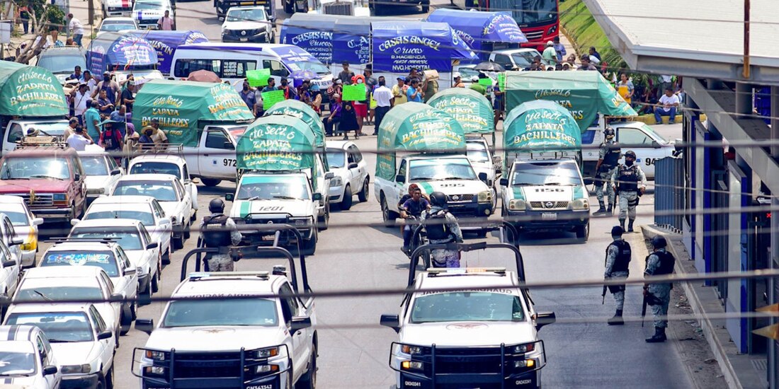 En fotografía de archivo, un bloqueo de transportistas en Acapulco, Guerrero.