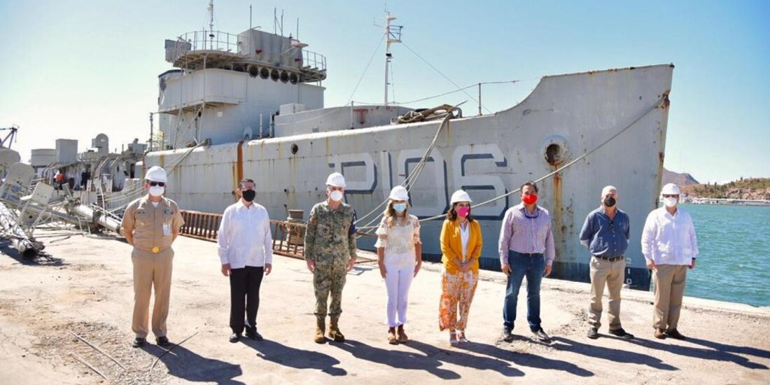La gobernadora de Sonora durante los trabajos de supervisión.