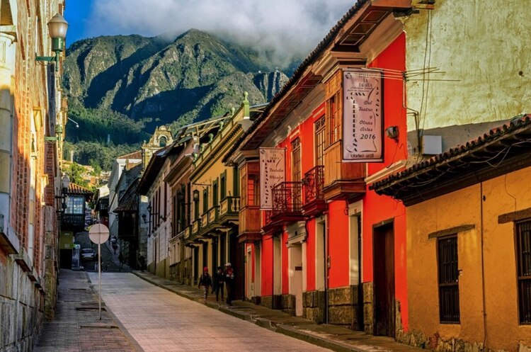 Una de las calles en el pueblo de La Candelaria.