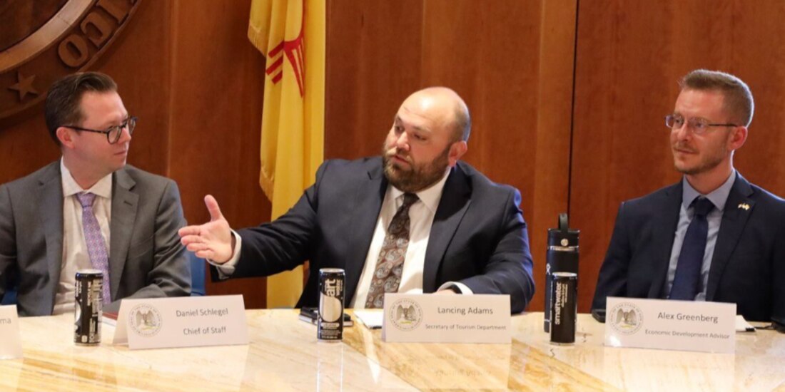 Funcionarios del gobierno de Nuevo Mexico en el Council Leadership, ayer.