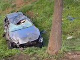 Reportan que conductor de automóvil falleció en el accidente.