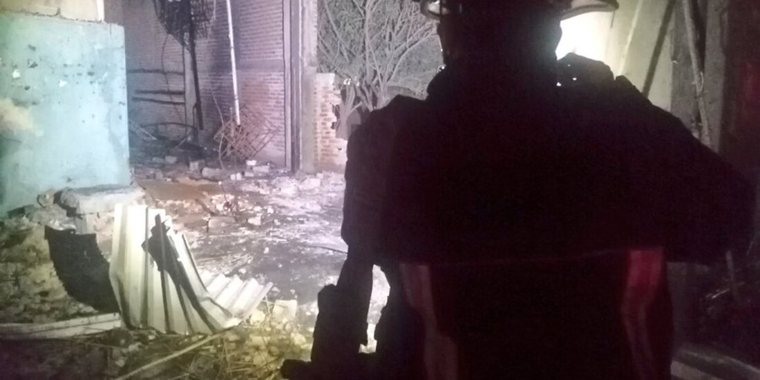 Protección Civil y Bomberos de Zapopan acudieron al lugar de la explosión.