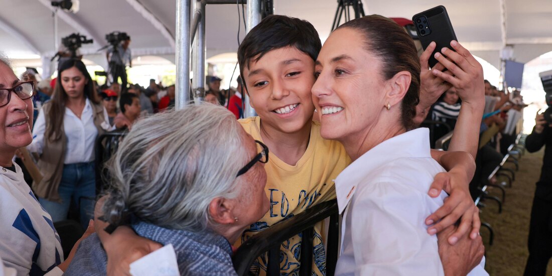 Claudia Sheinbaum, ayer, en una gira en Álvaro Obregón, Michoacán.