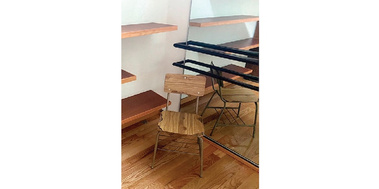Ya no se instalaron algunas bocinas y hay bancas inservibles