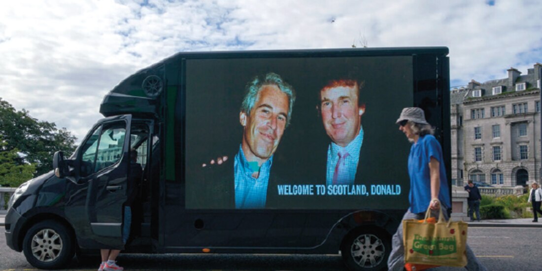 Una fotografía de Donald Trump y Jeffrey Epstein.
