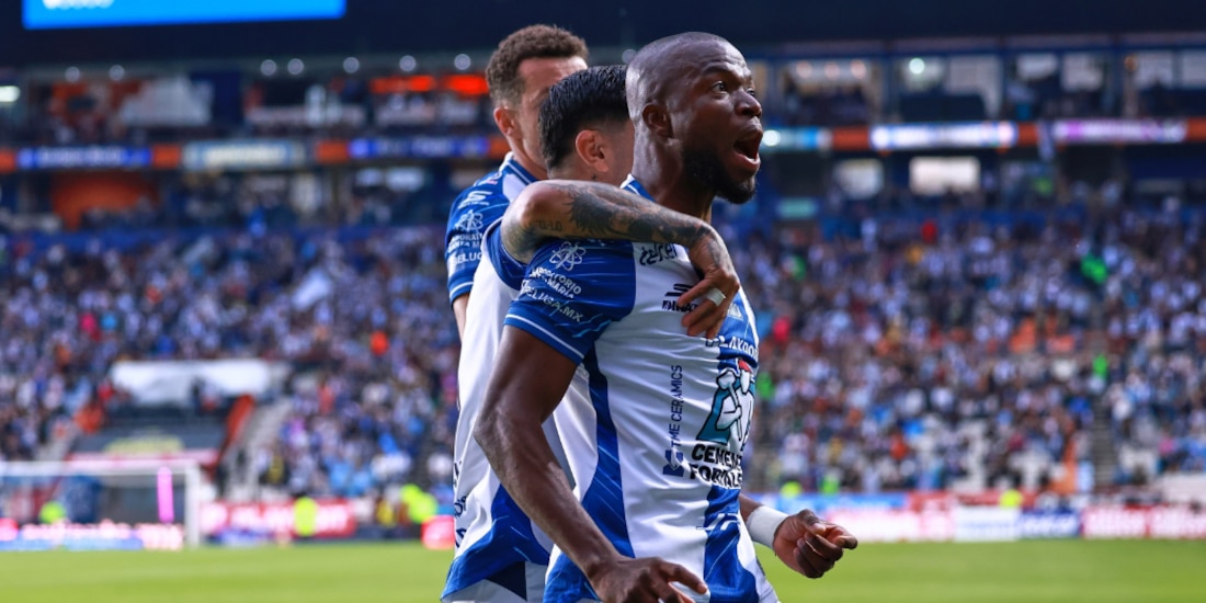 Enner Valencia festejando su gol ante el Toluca.