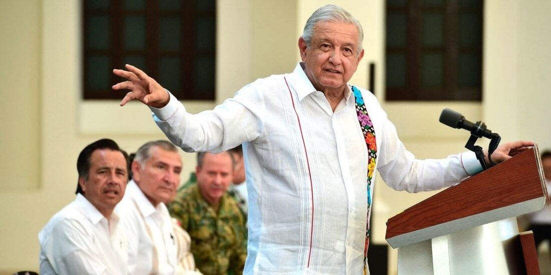 AMLO durante conferencia de prensa matutina.