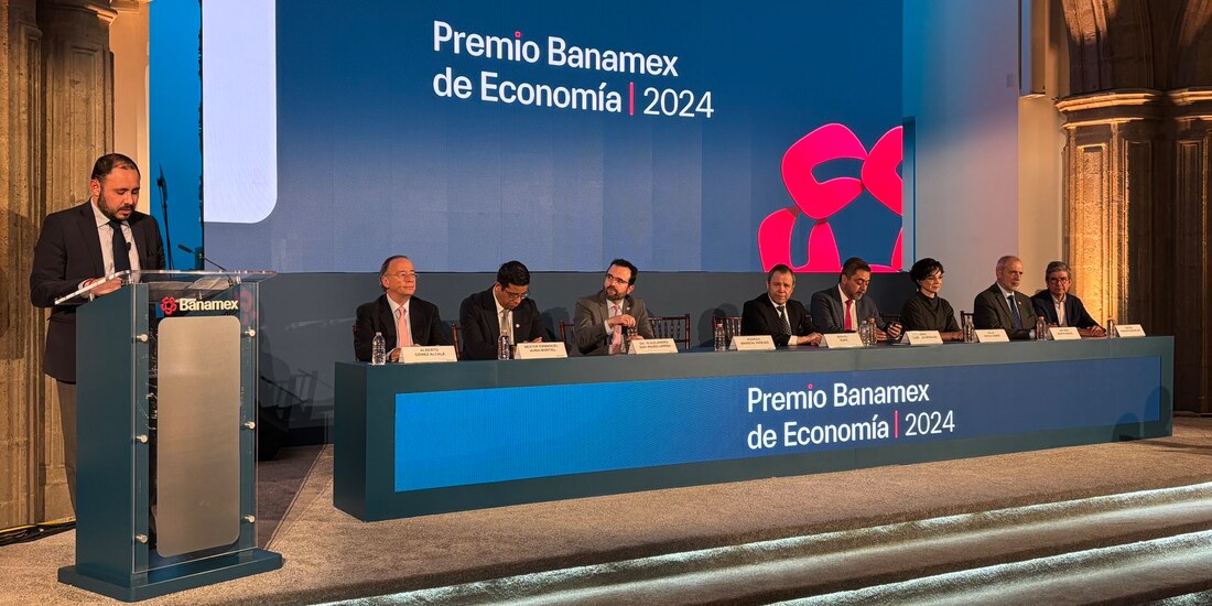 Rodrigo Mariscal Paredes, jefe de la Unidad de Planeación Económica de Hacienda, en la entrega del Premio Banamex de Economía 2024.