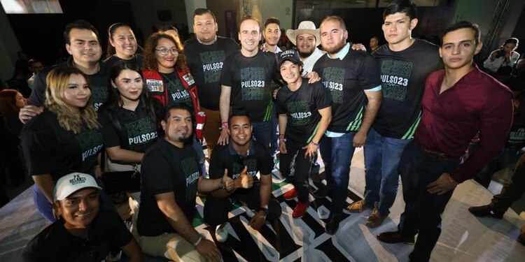 Manolo Jiménez Salinas destacó que su plan de gobierno priorizará la atención a las y los jóvenes de Coahuila en todos los ámbitos, como salud, educación, empleo, deporte y cultura.