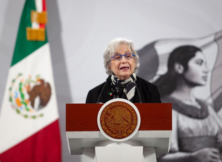 Raquel Serur Smeke, subsecretaria para América Latina y El Caribe durante conferencia matutina en Palacio Nacional.