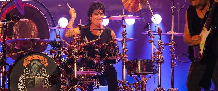 Alex, el baterista del grupo.