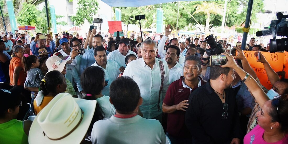 Adán Augusto López, durante su visita a Oaxaca este sábado.