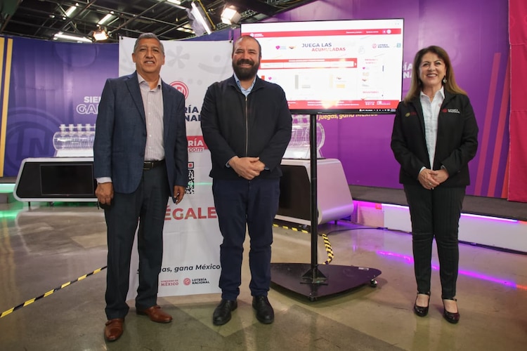 Mario Antonio Caballero Luna, Carlos Emiliano Calderón Mercado y Margarita González Saravia.