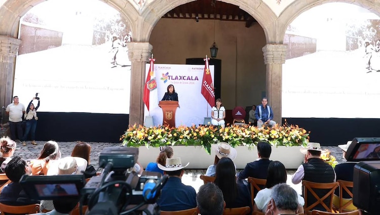 La Gobernadora del Estado, Lorena Cuéllar Cisneros, encabezó la presentación oficial de los festejos patrios y culturales en la entidad.