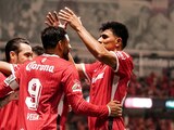 Jugadores del Toluca celebran uno de sus goles contra Tigres en la semifinal de vuelta del Clausura 2025.