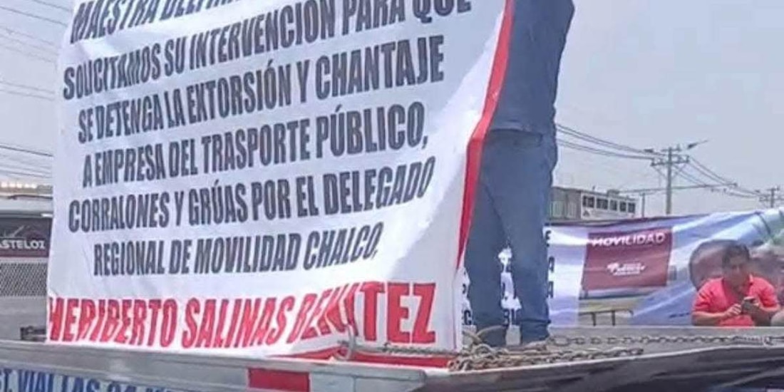 Un bloqueo vial sobre la carretera México-Cuautla genera un severo caos para el transporte público y automovilistas de la región.