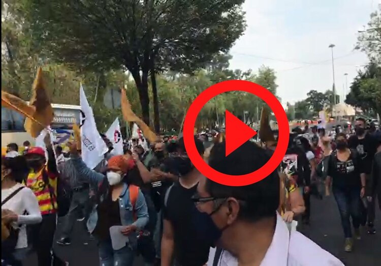 Contingentes inician con la marcha del 2 de Octubre.