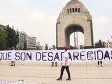 Madres de personas desaparecidas de todo el país protestan en la Ciudad de México; exigen justicia.