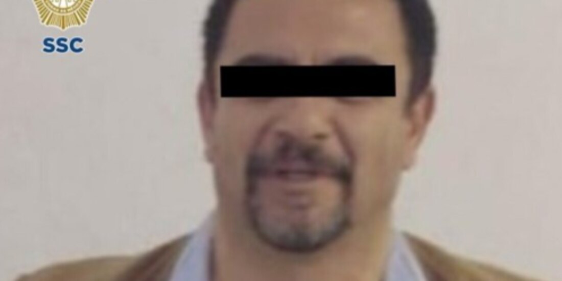 El presunto representante inmobiliario, luego de ser detenido ayer