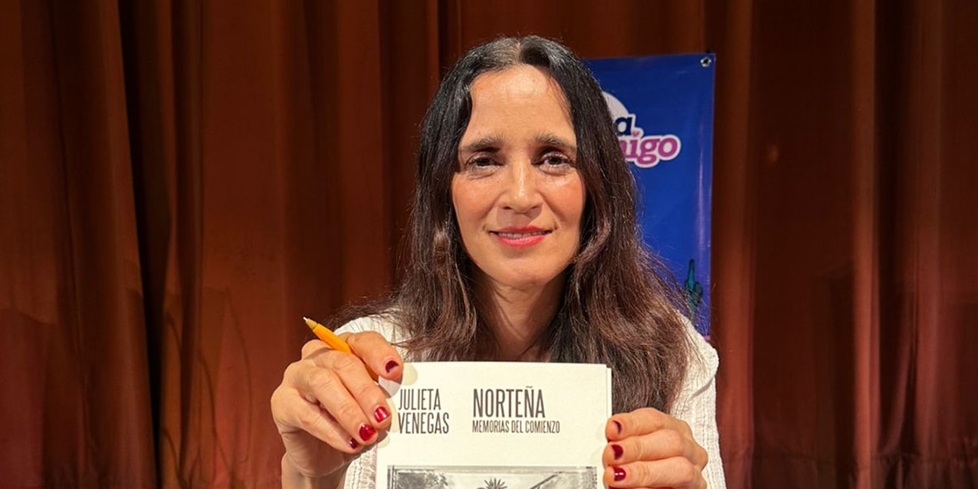 JULIETA VENEGAS, ayer, en la presentación de
su libro en Ciudad Juárez.